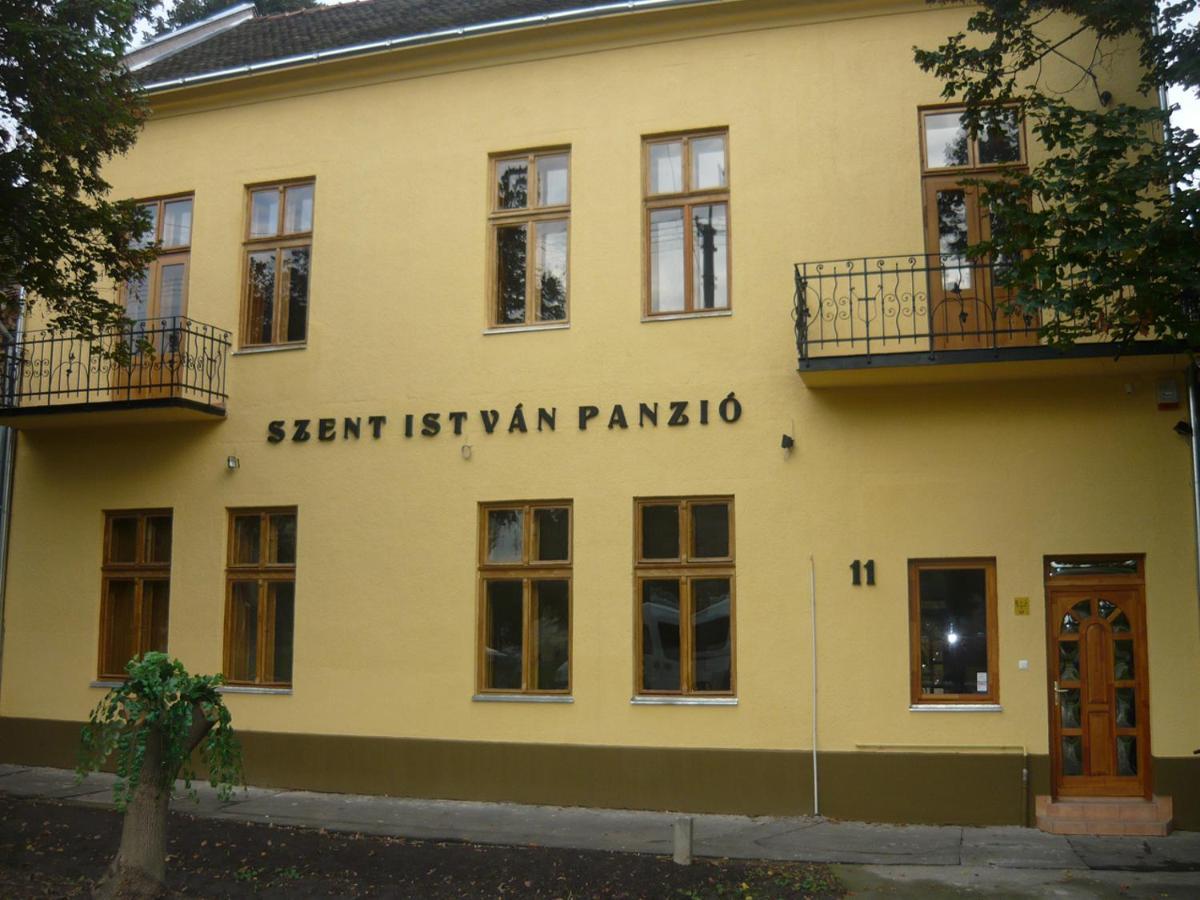 Szent Istvan Panzio Hódmezővásárhely Екстериор снимка